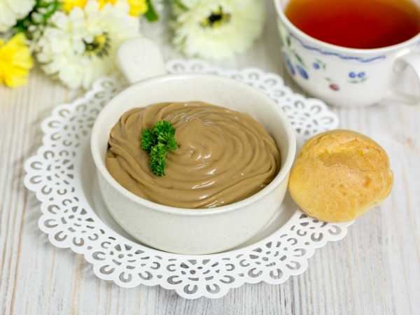 Профитроли со сливочным кремом