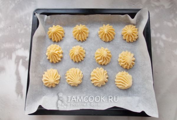 Профитроли со сливочным кремом