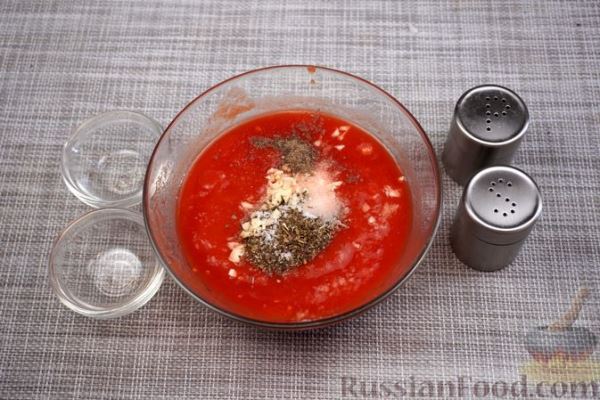 Рис, запечённый с фрикадельками в томатном соусе