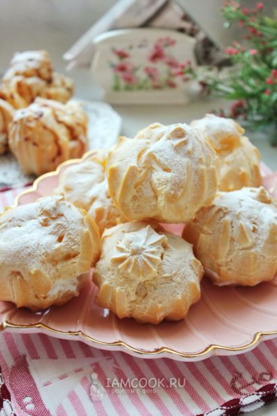 Профитроли со сливочным кремом