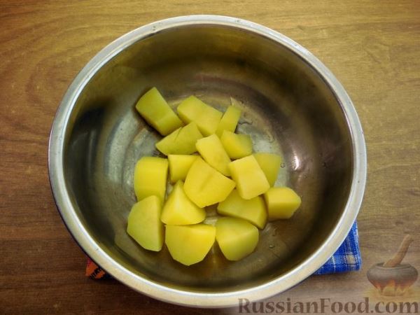 Дрожжевая лепёшка с картофельной начинкой